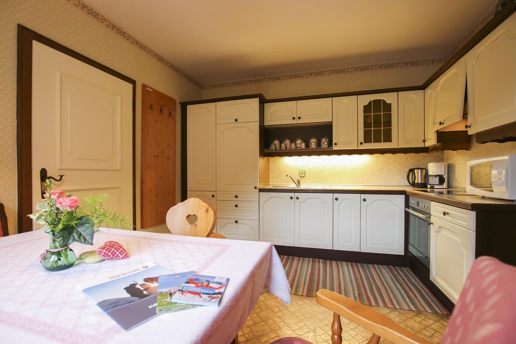Hotel Haus Hohenwarter Lofer Exterior foto